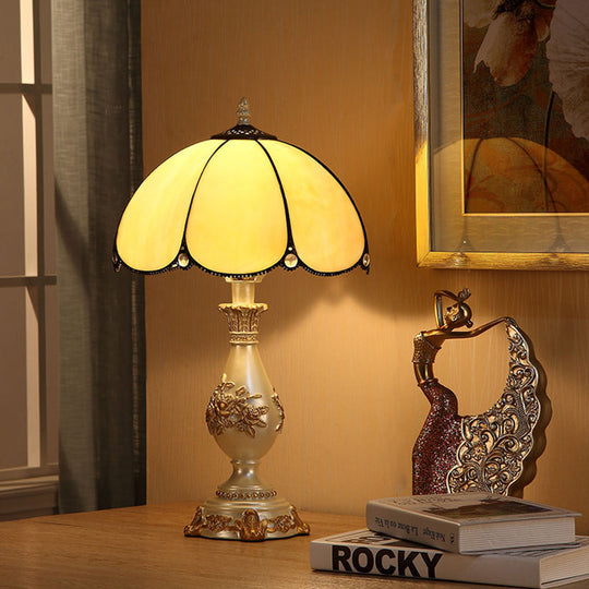 Scalloped Glass Night Lamp With Carved Vase Pedestal - Classic Beige Bedroom Reading Light