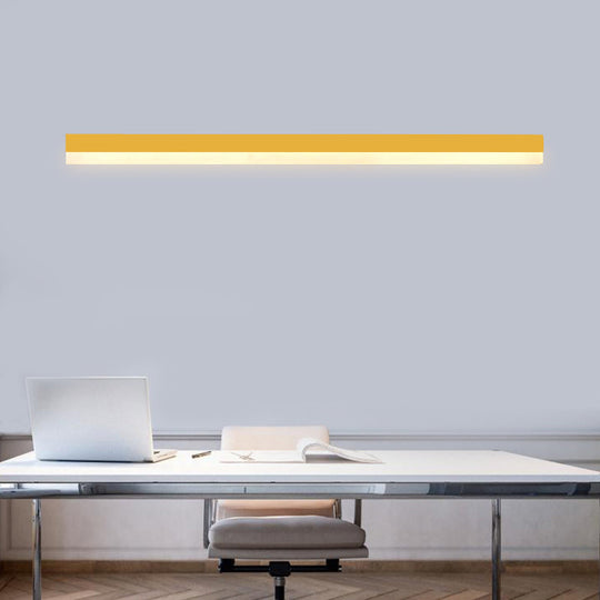 Lampe de bureau LED élégante à encastrer : lampe linéaire contemporaine en métal noir/jaune