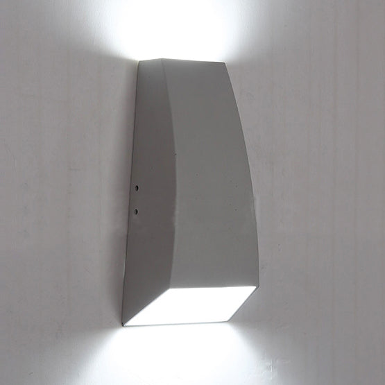 Geometric Wall Sconce Lamp - Modern Led Aluminum Light Fixture In Black/Gray With White/Warm