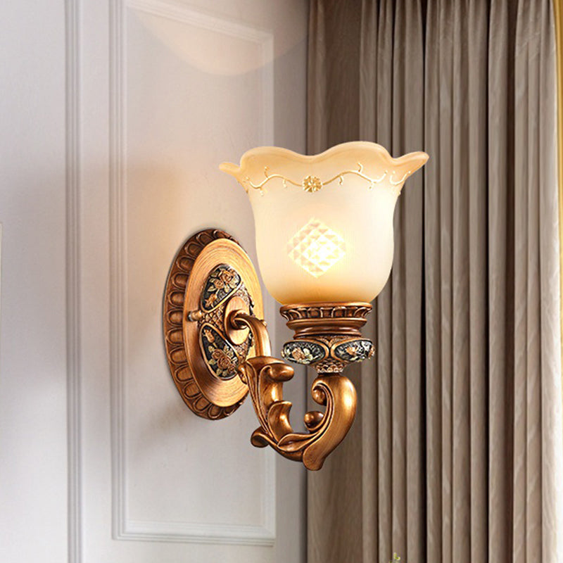 Traditional Cream Glass Scalloped-Edge Wall Sconce - Bedroom Light Kit With 1-Light Brass Design