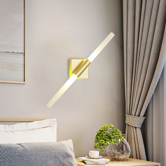 Modern Rotatable Gold Wall Sconce Lighting With 2/4 Metal Heads 2 /