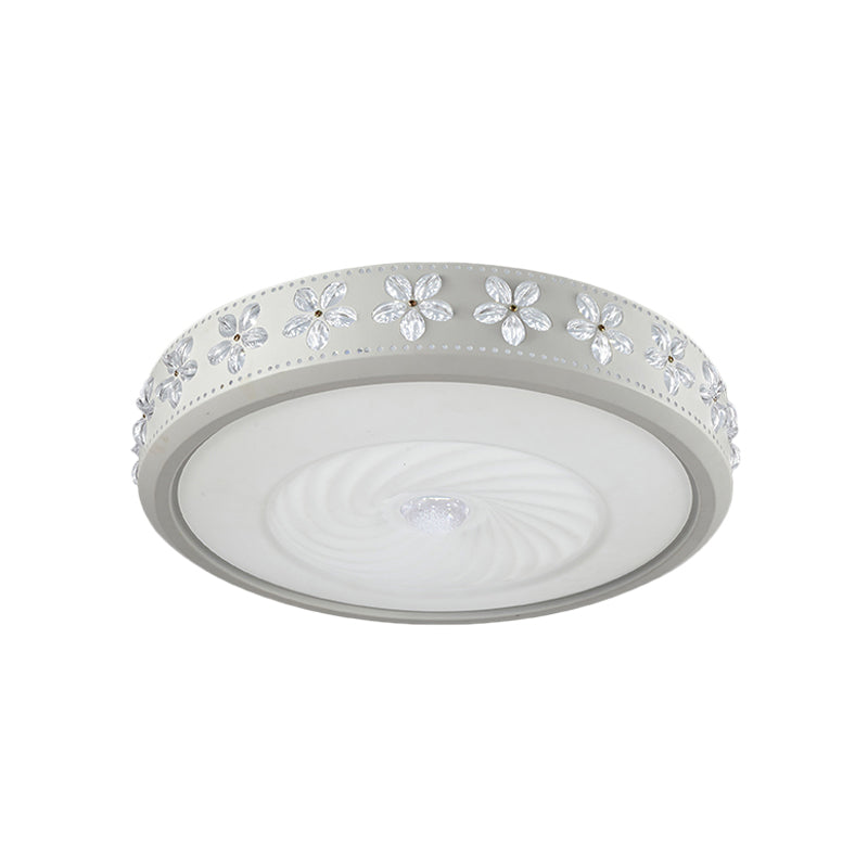 Minimalist Iron LED Ceiling Light with Flower Edge - White Circle Flush Mount, for Living Room (16.5"/24.5" Dia)