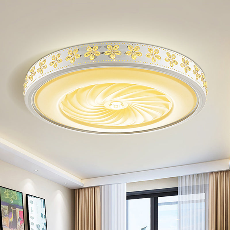 Minimalist Iron LED Ceiling Light with Flower Edge - White Circle Flush Mount, for Living Room (16.5"/24.5" Dia)