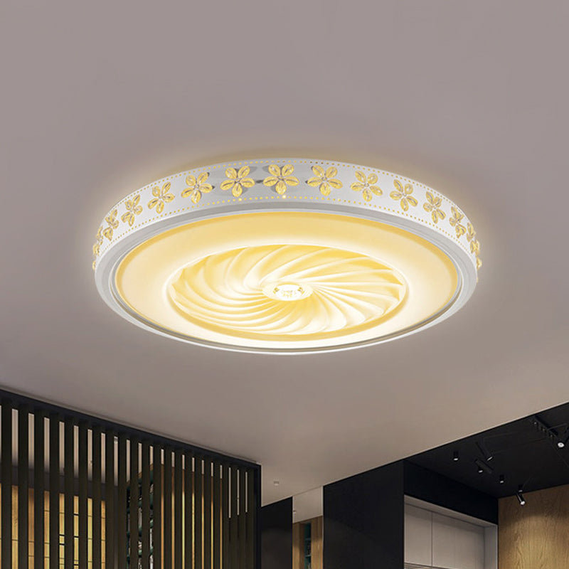 Minimalist Iron LED Ceiling Light with Flower Edge - White Circle Flush Mount, for Living Room (16.5"/24.5" Dia)