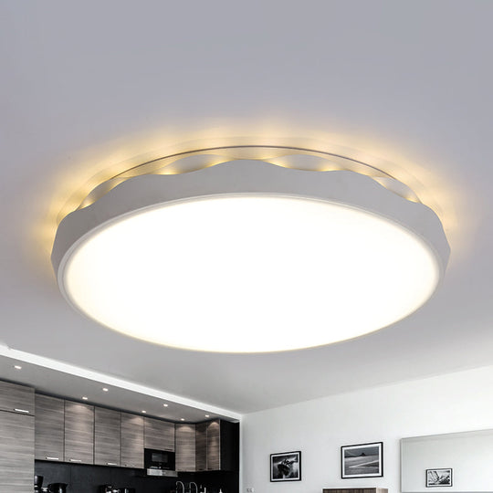 Minimalist Iron Ceiling Light 17/21 Dia Flush Mount White Rounded Design Led Scalloped Edge