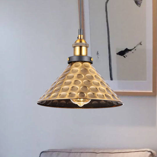 Vintage Gold Pendant Light - Elegant Iron Lid with Retro Cone Shape - Ideal Luminaire for Dining Table