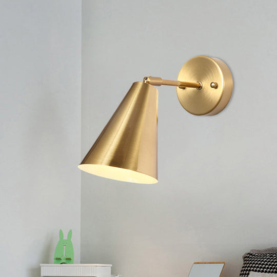 Rotatable Metal Gold Wall Sconce With 1 Bulb - Stylish Colonial Mounted Lamp For Bedroom Lighting