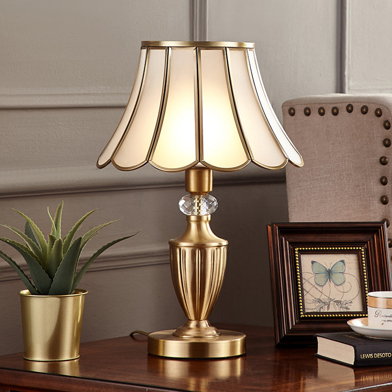 Colonial Gold Table Lamp: Scalloped/Flared Metal Base 1-Light Night Lighting For Bedroom