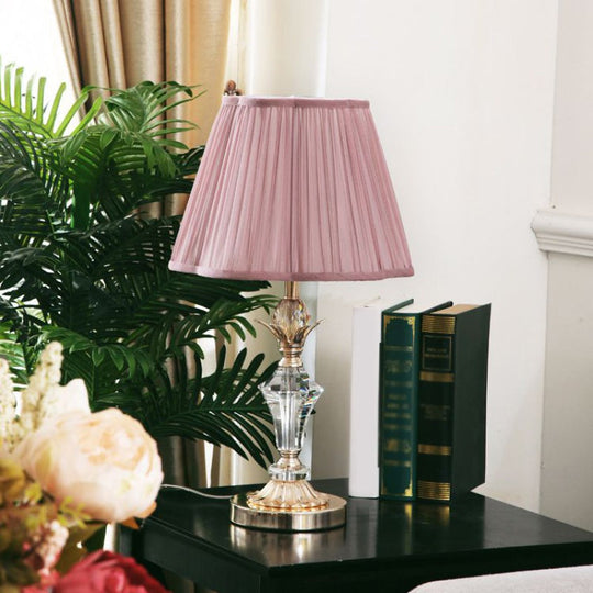 Benetnasch - 1-Head Pink Crystal Bedroom Desk Lamp with Scalloped Shade