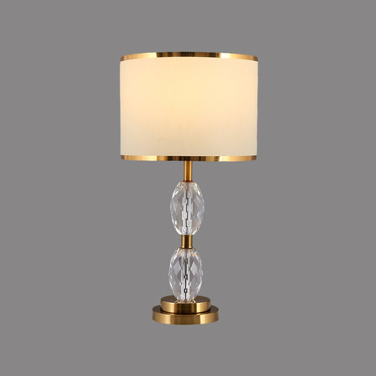 Magalie - Traditional Table Lamp