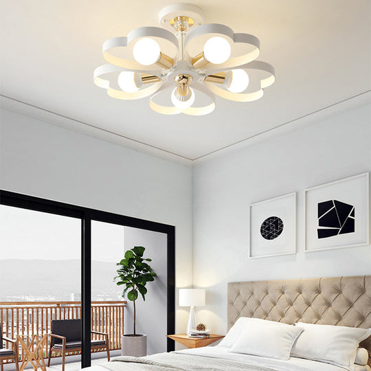 Nordic Style Metal Ceiling Lamp - Heart/Flower Shade, White Finish, 3/5 Lights, for Living Room