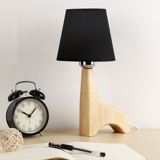 Tejat Prior - Giraffe Table Lamp