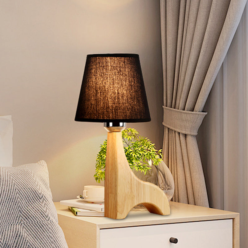 Tejat Prior - Giraffe Table Lamp