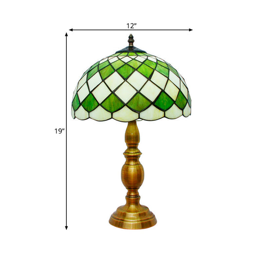 Scarlett - Classic Single Bulb Dome Nightstand Lamp Classic Green Hand Cut Glass Desk Light with Grid Pattern