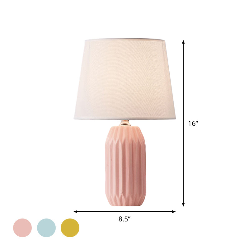 Asellus Primus - Nordic Table Lamp