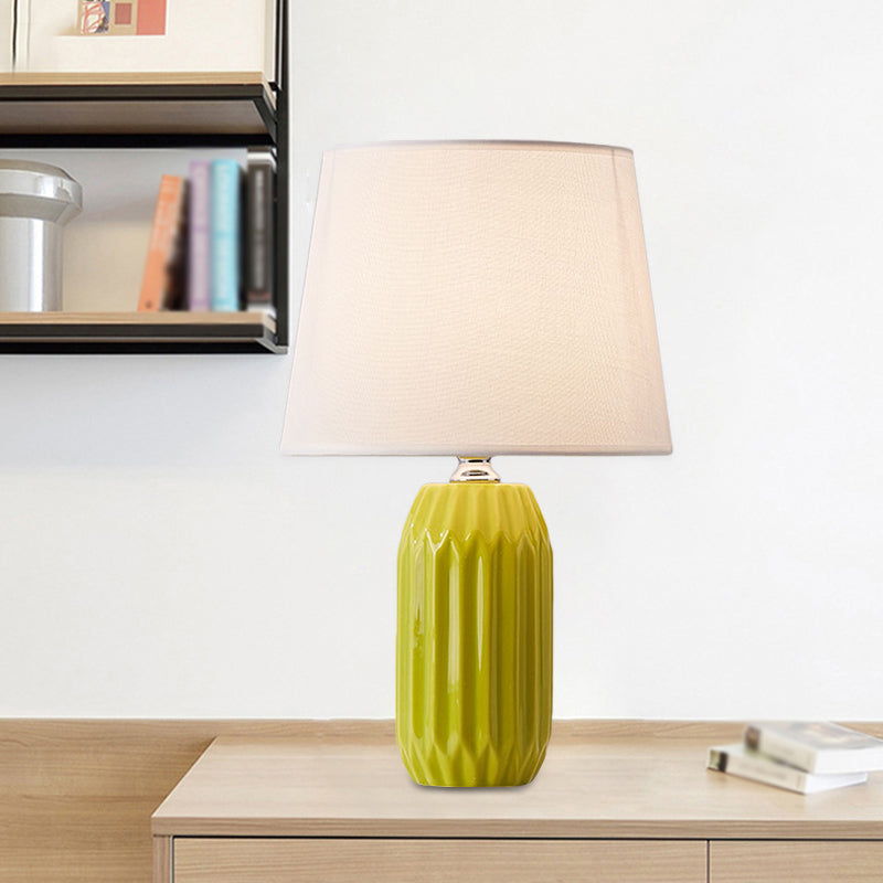 Asellus Primus - Nordic Table Lamp