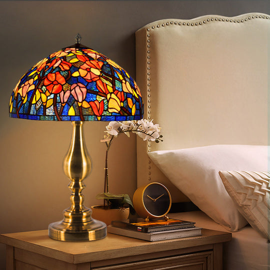 Tiffany Glass Brass Table Lamp - Classic Night Lighting With Magnolia Pattern