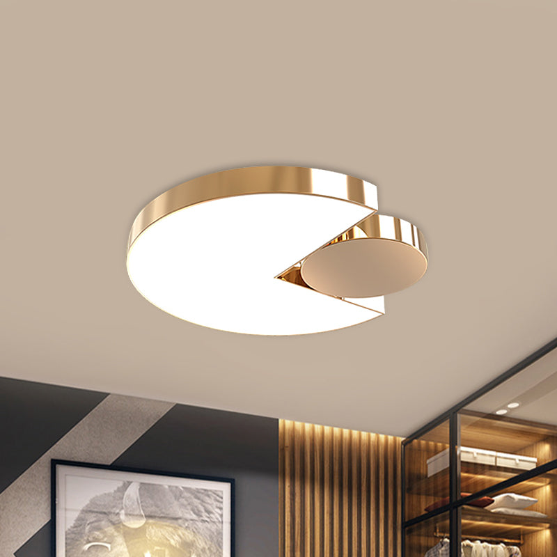 Modern Round Gold LED Flush Ceiling Light for Bedroom - Acrylic Splicing Design