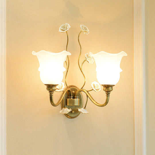 Clear Glass Floral Sconce Retro Style Wall Light With Ruffled Tiers In White