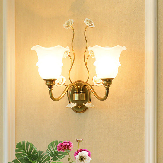 Clear Glass Floral Sconce Retro Style Wall Light With Ruffled Tiers In White