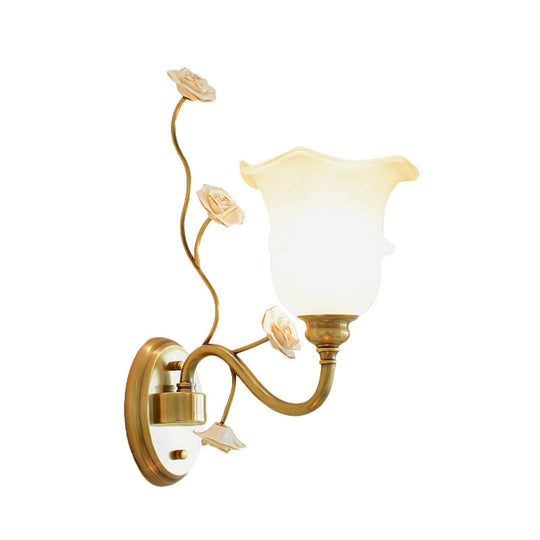 Clear Glass Floral Sconce Retro Style Wall Light With Ruffled Tiers In White