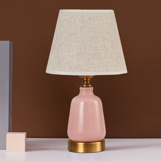 Simple Pink Conical Pleated Fabric Desk Lamp For Bedroom Night Table