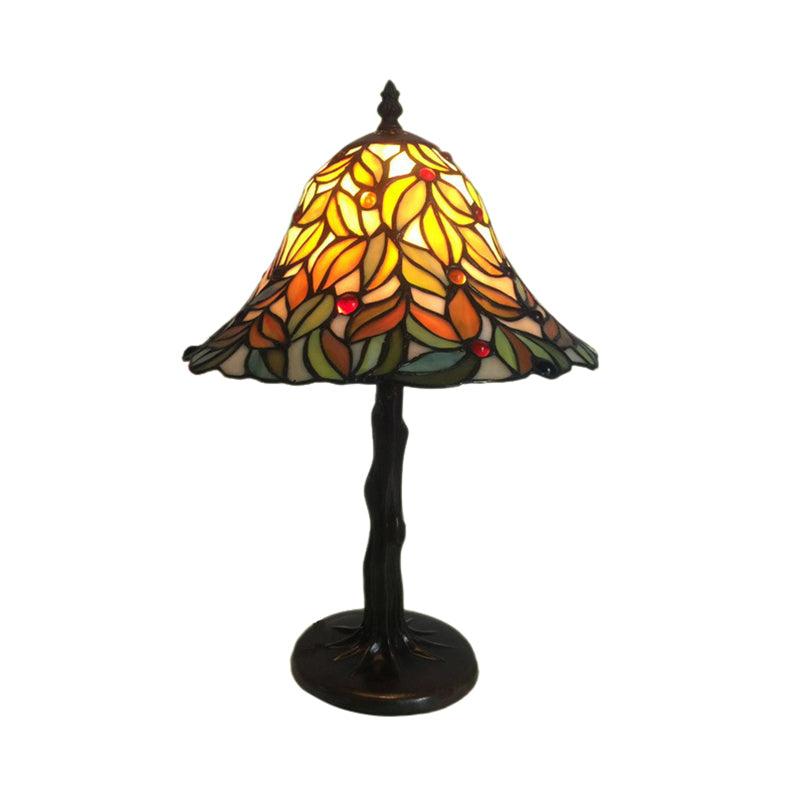 Green Antique Stained Glass Table Light With Tapered Shade - Ideal For Bedroom Desks And Tables