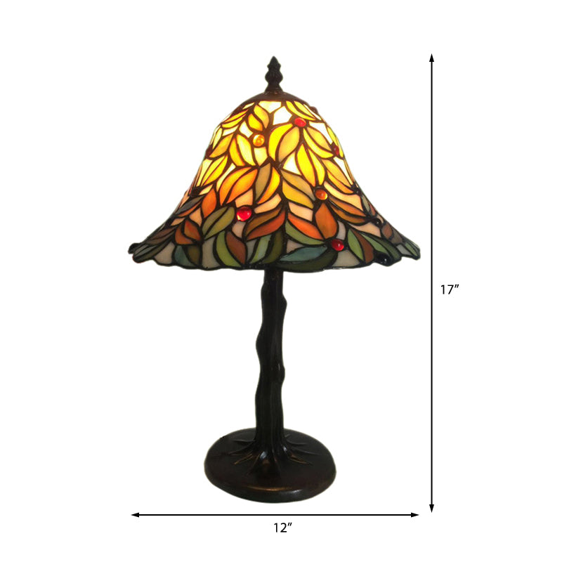 Green Antique Stained Glass Table Light With Tapered Shade - Ideal For Bedroom Desks And Tables