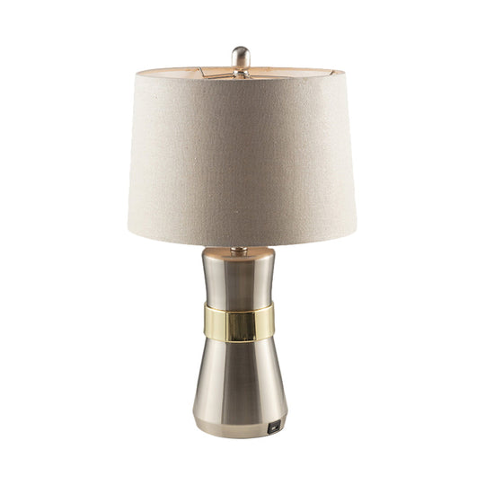 Monica - Lampe de table contemporaine en forme de tambour : abat-jour en tissu, finition nickel