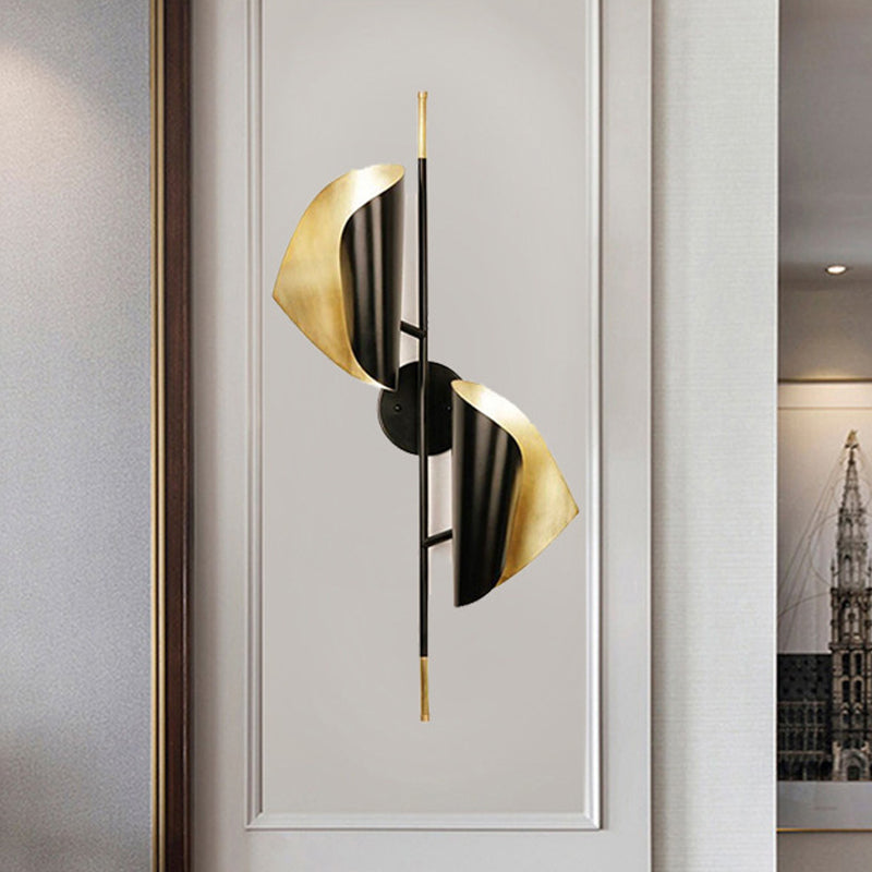 Ribbed Curved Sheet Sconce - Postmodern 2 Heads Wall Mount Lighting For Stair Black & Gold