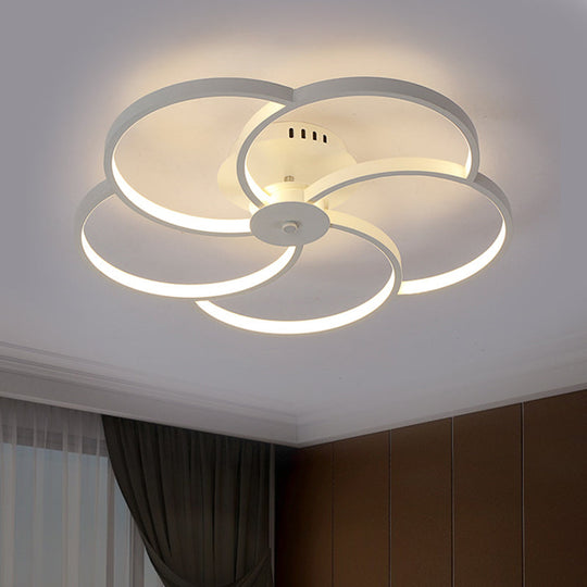 Modern Flower Metal LED Ceiling Light in 18"/21.5" - Black/White with Warm/White/Natural Light Options