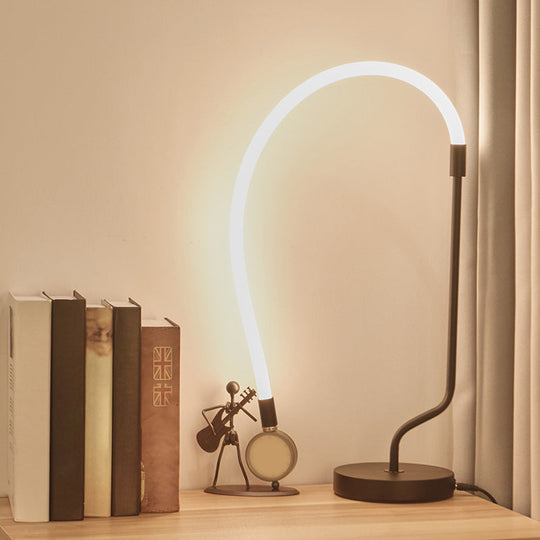 Alia - Modernist black nightstand light