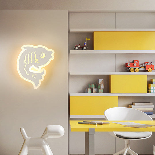 Modern Animal Led Wall Lamp For Kids Bedroom And Hallway - White Acrylic