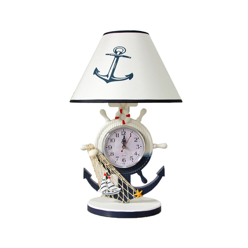 Jeanne - Lampe de chevet à ampoule unique en résine de style enfant avec base de gouvernail et abat-jour bleu et motif horloge