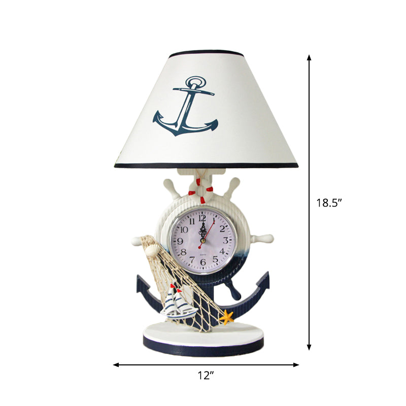 Jeanne - Lampe de chevet à ampoule unique en résine de style enfant avec base de gouvernail et abat-jour bleu et motif horloge