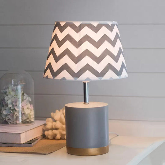 Zigzag Nordic Desk Light - Stylish Gray Study Lamp For Childs Bedroom