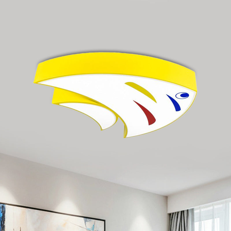 Underwater Adventure LED Flush Mount Lamp - Colorful Acrylic Tropical Fish Design for Children's Room Ceiling