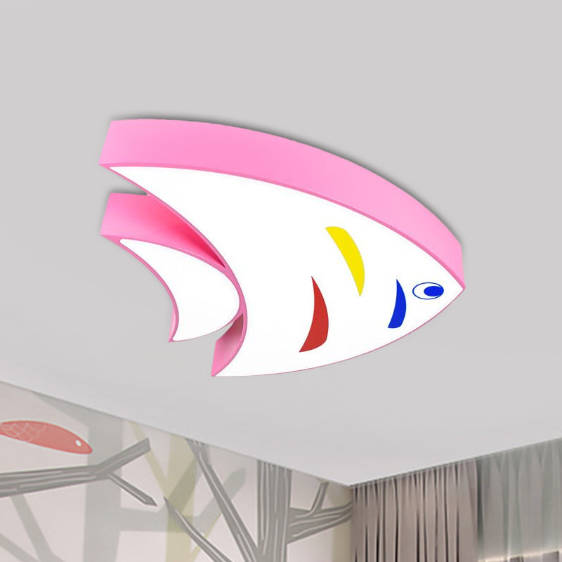 Underwater Adventure LED Flush Mount Lamp - Colorful Acrylic Tropical Fish Design for Children's Room Ceiling