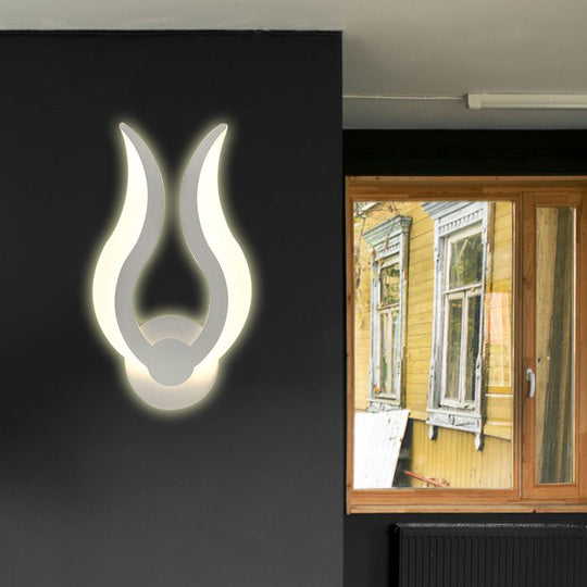 Stylish Fire-Shaped Led Wall Sconce For Kitchen And Dining Room White / A