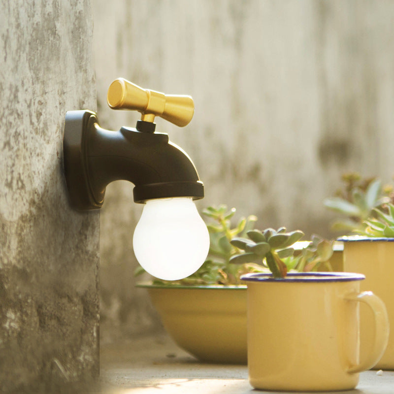 Modern Metal Wall Sconce For Faucet-Themed Kids Bedroom With Lovely One-Light Lamp