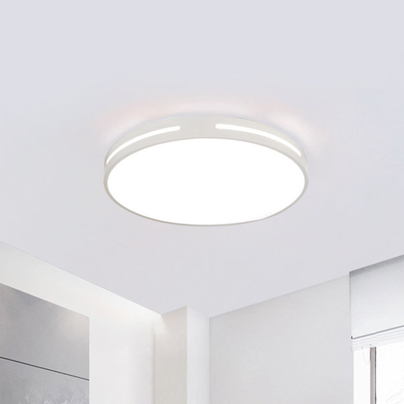 Minimalist Round Ultra-Thin LED Bedroom Ceiling Lamp in Black/White, Various Sizes