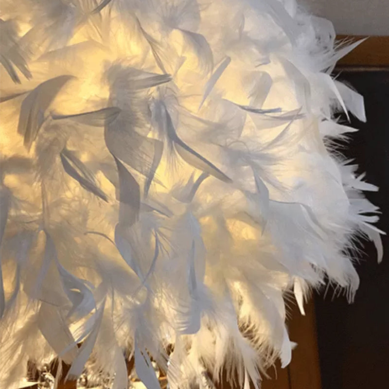 Romantic Feather White Table Light With Clear Crystal Bead For Hotel Or Restaurant - Drum Desk