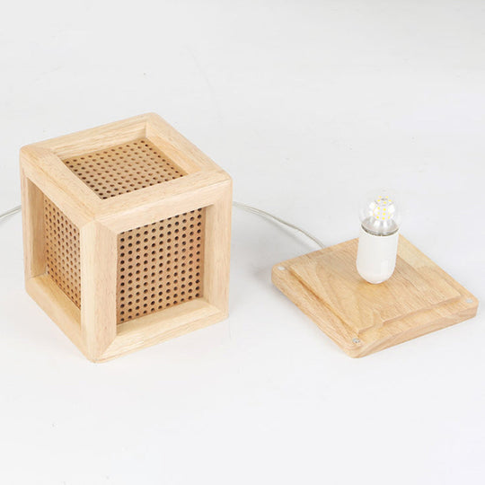 Zoé - Minimalist Cube Box Bedside Mini Night Lamp Wooden 1 Head Nordic Table Light with Pierced Hole in Beige