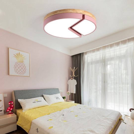 Nordic Style Acrylic Round Cake Light: Flush Mount Ceiling Light, Perfect for Nursing Rooms