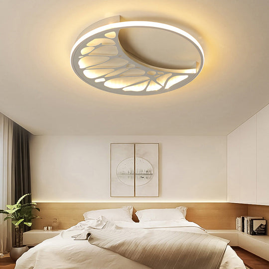 Sleek Crescent LED Flush Ceiling Light: Modern Acrylic White Lamp for Living Room