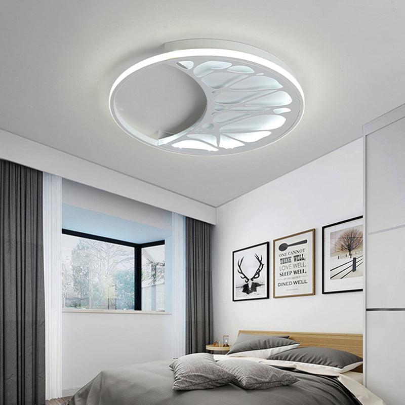 Sleek Crescent LED Flush Ceiling Light: Modern Acrylic White Lamp for Living Room