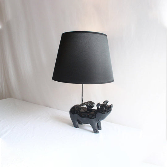 Modern Piggy Desk Light With Trapezoid Shade For Bedside