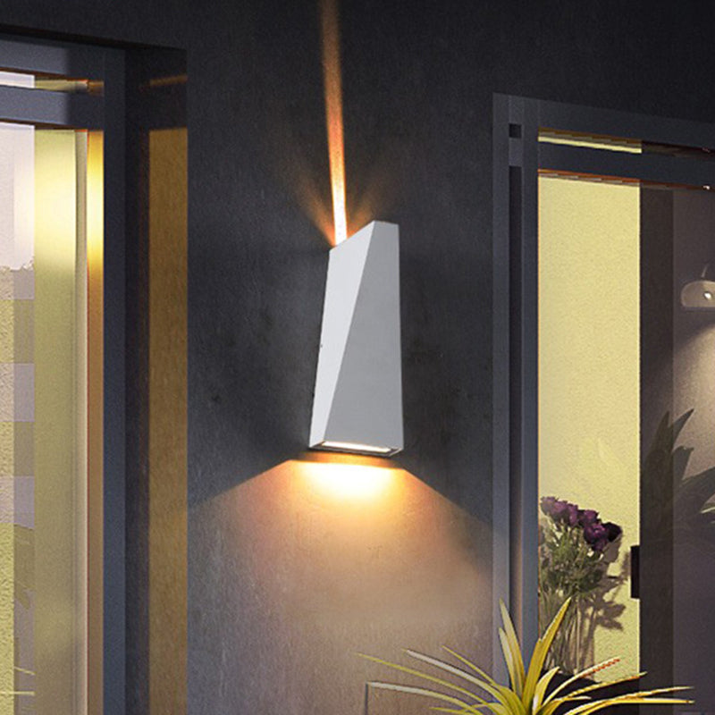 Nordic Led Flush Wall Sconce Black/White Triangular Lamp