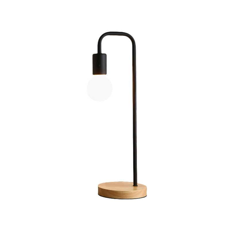 Sleek Metal Desk Lamp: Minimalistic Dormitory Lighting With Plug-In Cord