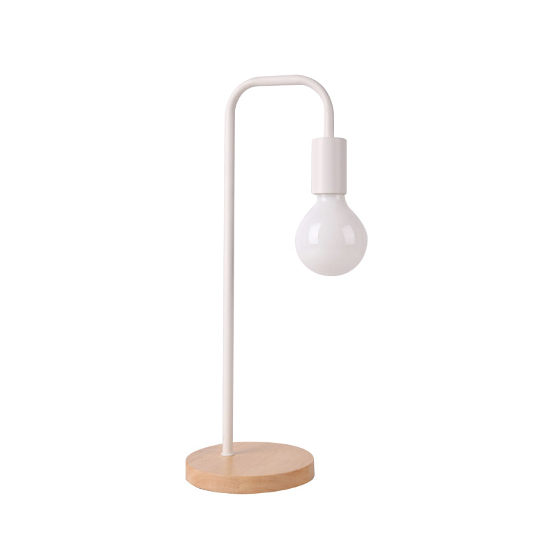 Sleek Metal Desk Lamp: Minimalistic Dormitory Lighting With Plug-In Cord